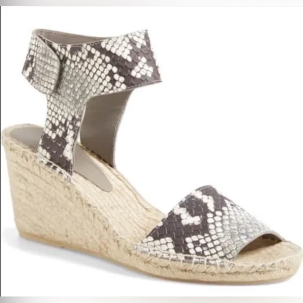 Vince Leather Snake Espadrilles in Black and Cream